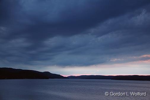 Incoming Storm_03002-3.jpg - Photographed on the north shore of Lake Superior from Wawa, Ontario, Canada.